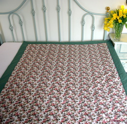 Přehoz jednolůžko -Malá anglická růžička  bavlna100% polyester