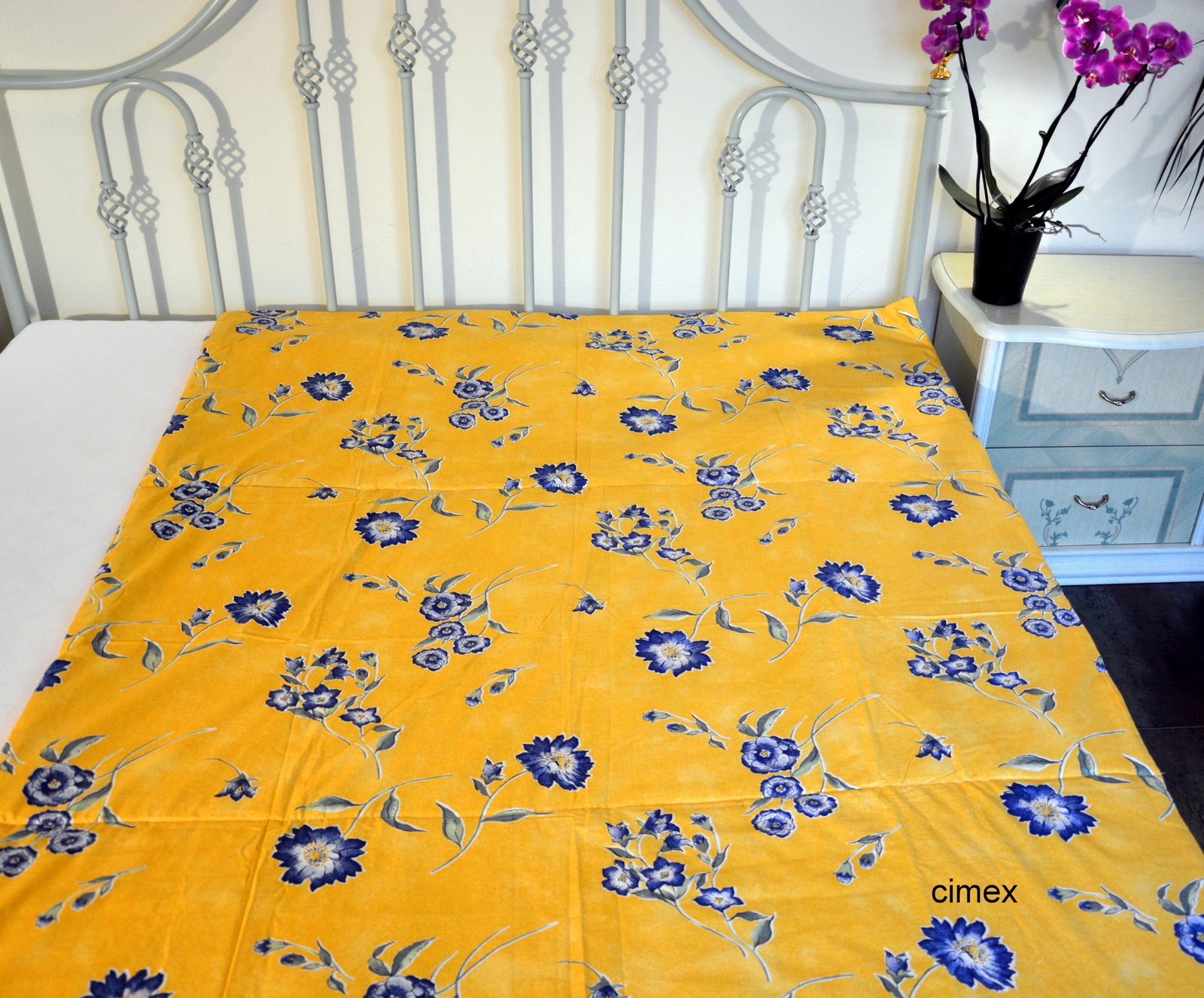 Lehká deka-Modré květy na žlutém počet kusů skladem 1KS